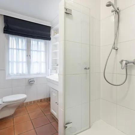 Rosenappartement 公寓 *